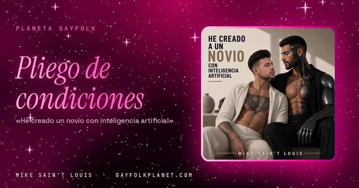Portada de «He creado un novio con inteligencia artificial», canción de Mike Sain't Louis: dos chicos sentados muy juntos en un sofá claro junto a jarrones de cerámica; uno con camisa de lino blanca abierta y el pecho tatuado, el otro con camisa negra, media cara y un brazo de metal pulido, como un androide