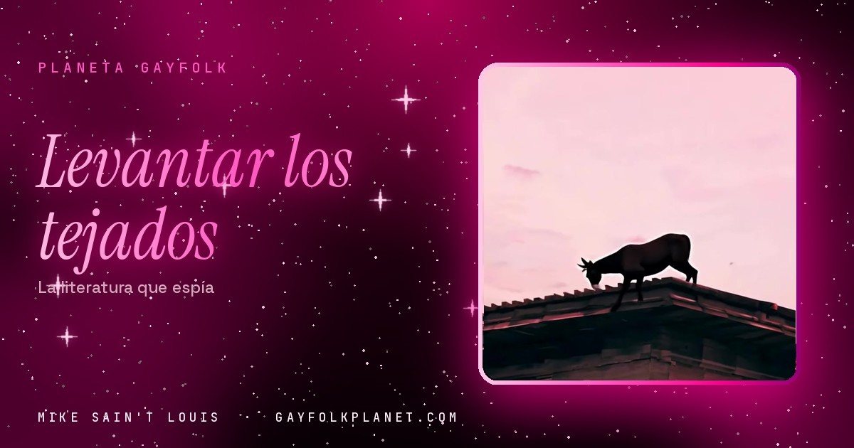 Fotograma del videoclip de «La vecina cotilla»: la silueta de una cabra sobre el tejado de una casa recortada contra un cielo rosa