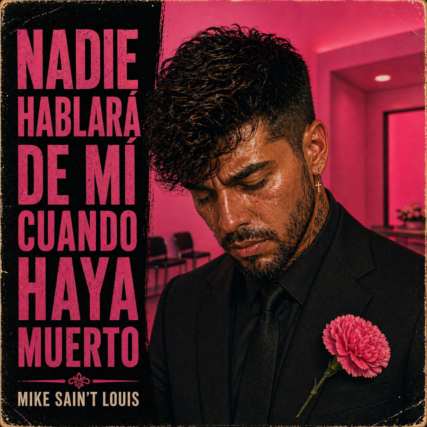 Cartel Nadie hablará de mí cuando haya muerto: retrato con mirada baja, traje negro y clavel rosa sobre un fondo fucsia.
